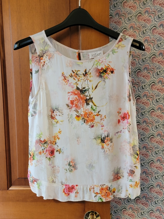Velvet Tops - Velvet by Graham & Spencer Floral Watercolor Sleeveless Blouse Top Small